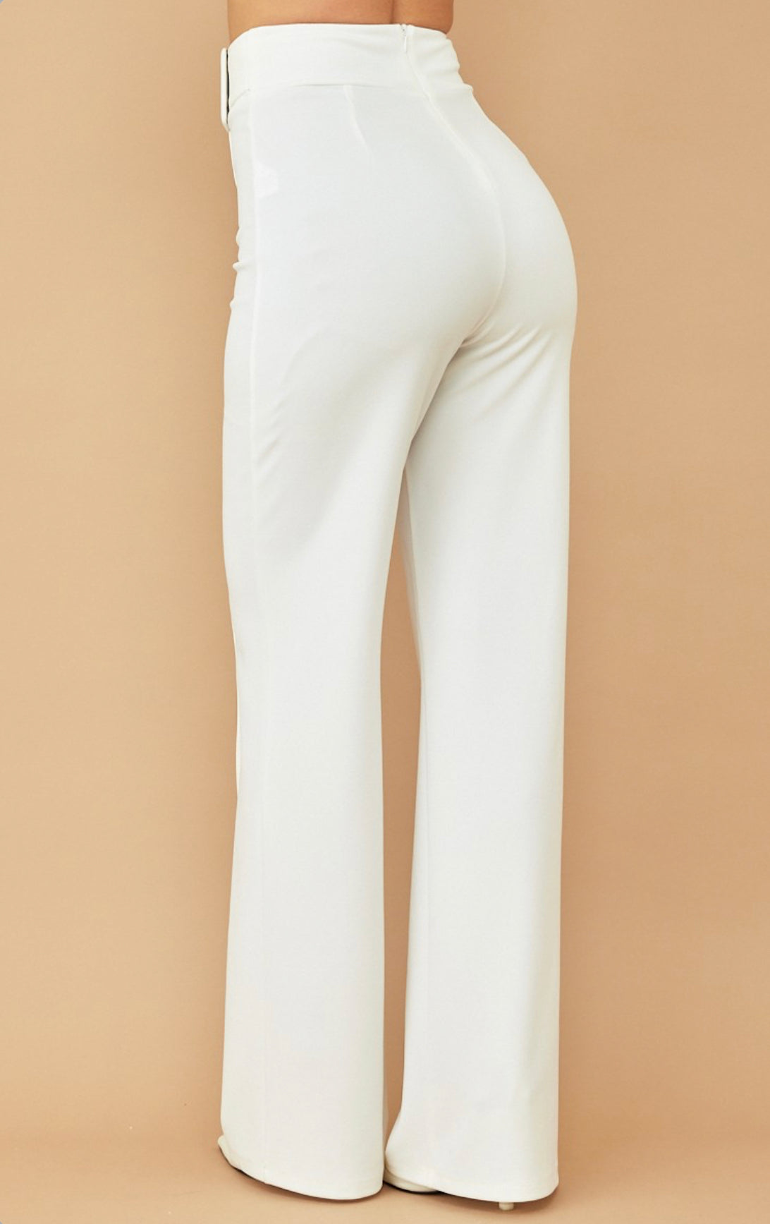 BUCKLE DETAIL HIGH WAIST PANTS- white.